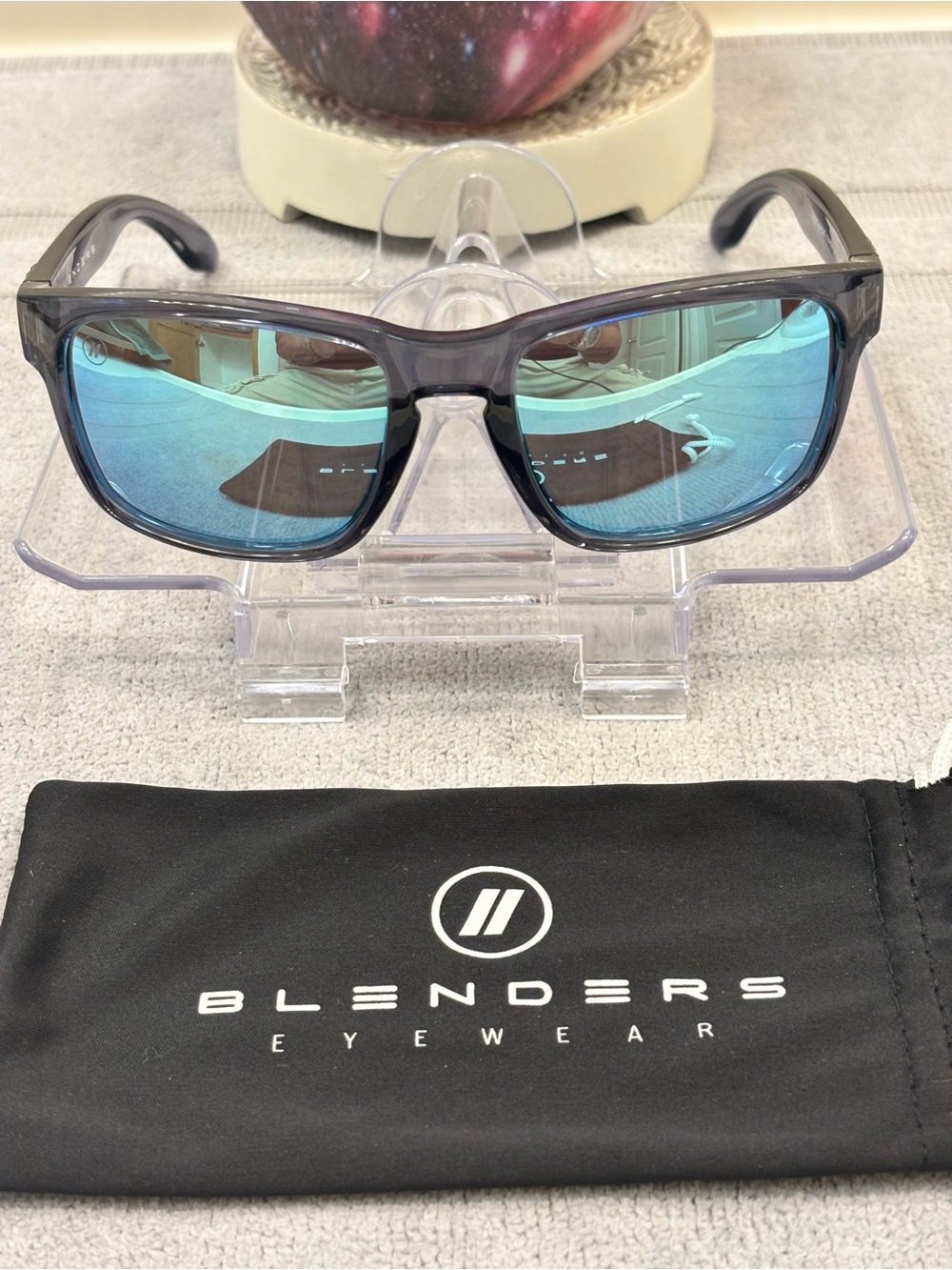 Blenders North Point Polarized Rectangle Sunglasses Gray Frame Blue Lens 125mm